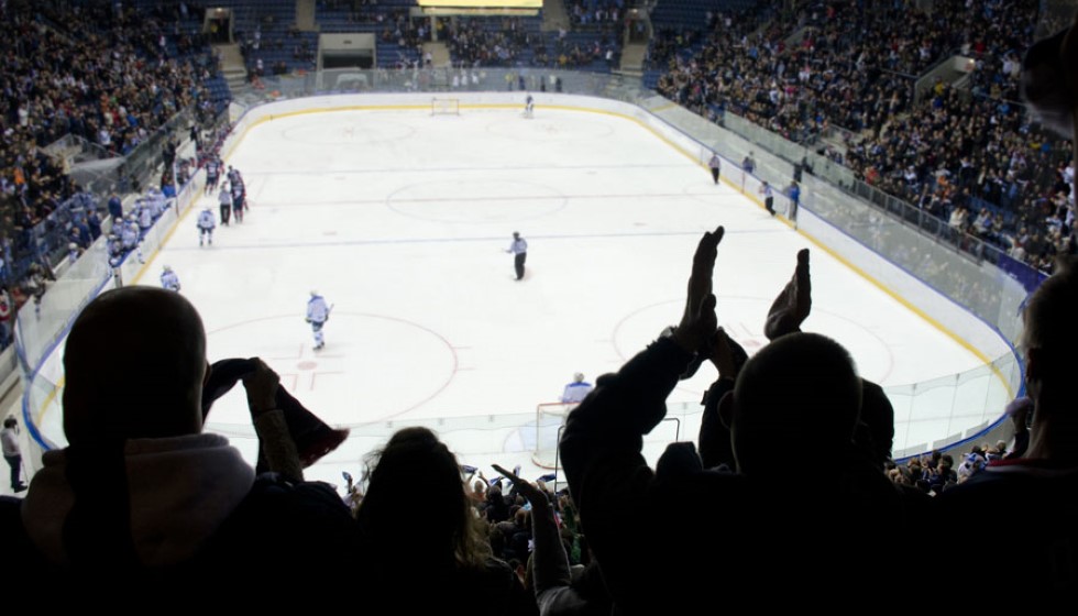 Anticipation Builds at NHL's Stadium Series in MetLife Stadium